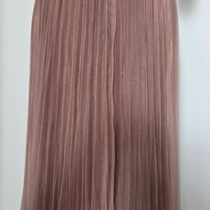 An elegant skirt, plain light brown organza on atlas, medium size.