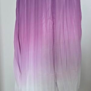 An elegant gradient chiffon skirt, medium size.